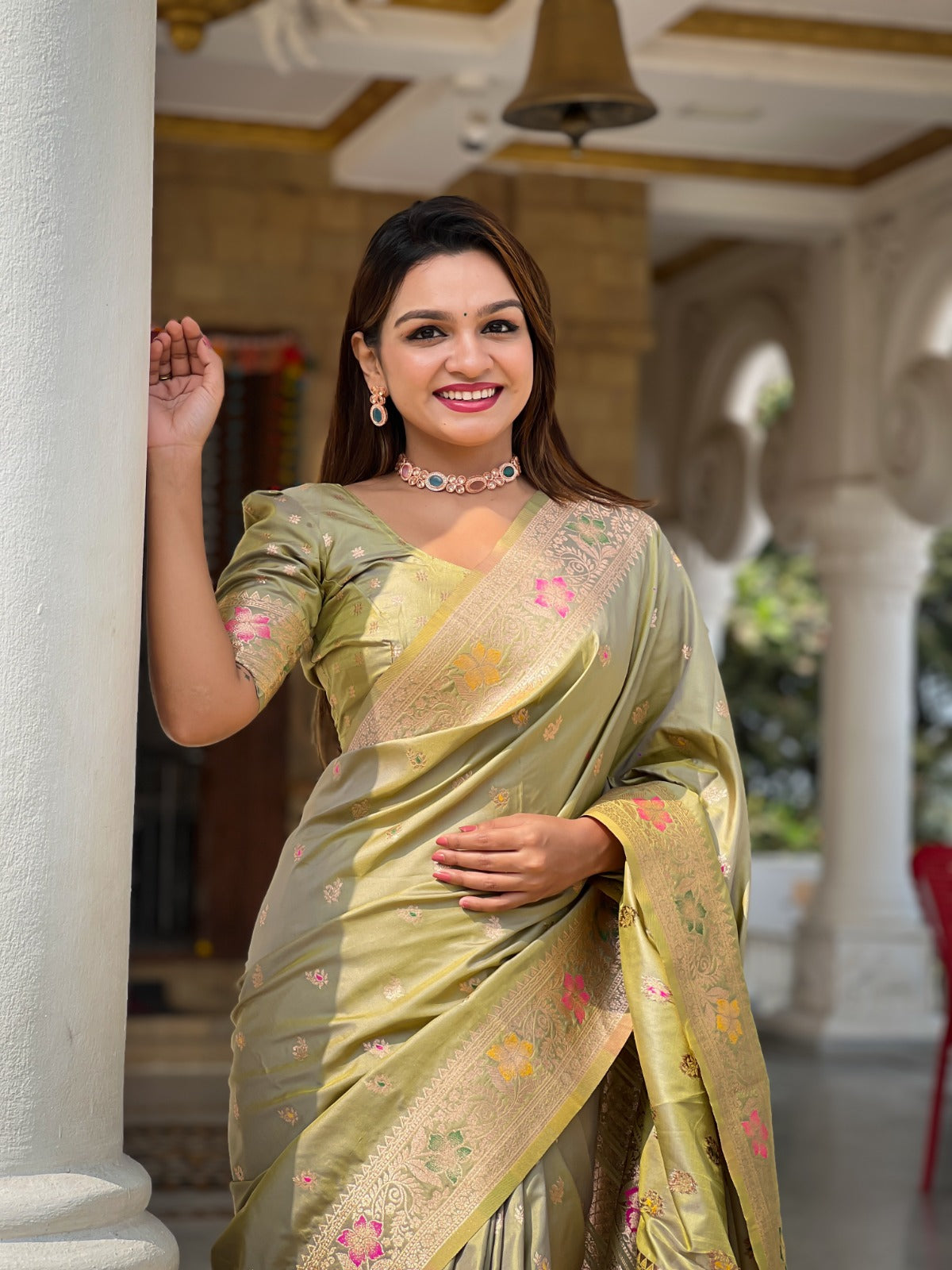 BANARASI - Beige